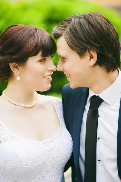 Man and woman face to face — Stock Photo, Image