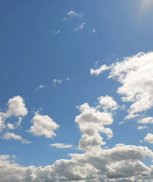 Gökyüzündeki bulutlar