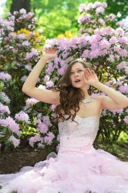 Sürpriz güzel modeli