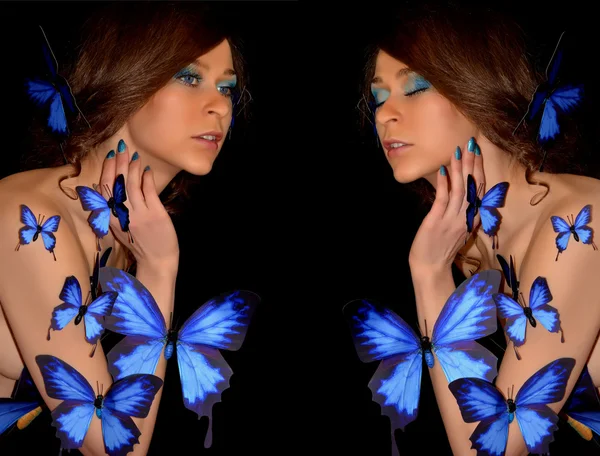 Modelo bonito com borboleta — Fotografia de Stock