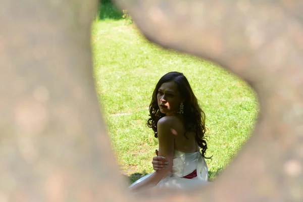 kıvırcık saç modeli ile