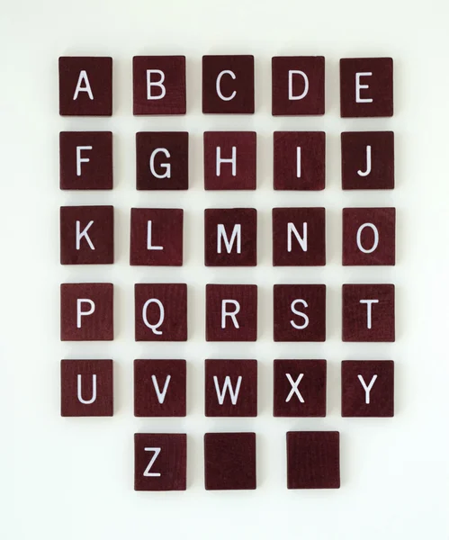 Alphabet en bois avec tuiles vierges — Photo