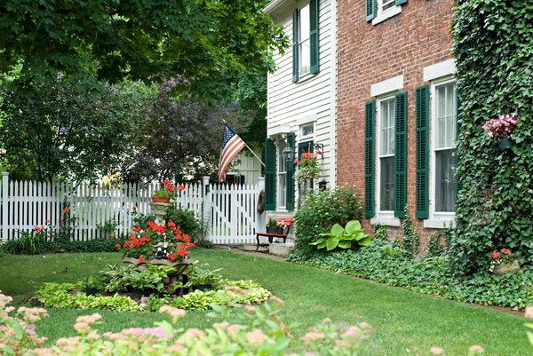 Old Fashioned Garden — Stock Photo, Image