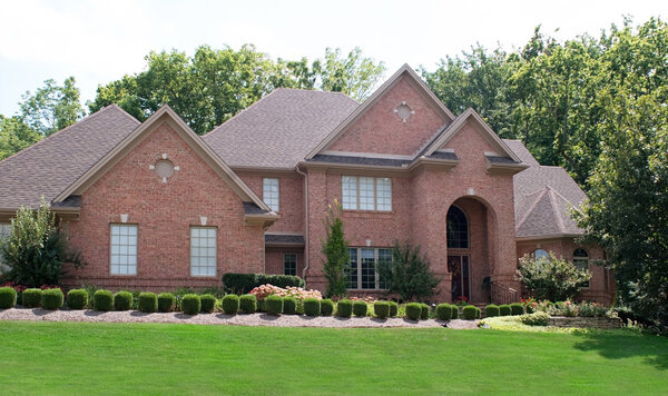 Красный брик-хаус с Шредером
