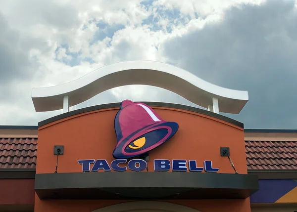 Taco bell знак — стокове фото