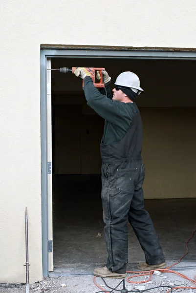 Arbeit am Türstau — Stockfoto