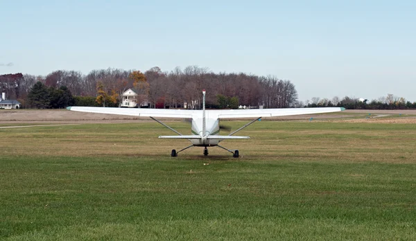 Heck des einmotorigen Propellerflugzeugs — Stockfoto