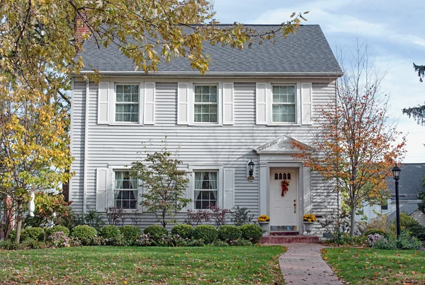 Gray Georgian Colonial House — Stock Photo, Image