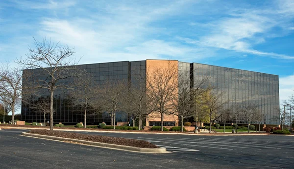 Moderne glas Building Front — Stockfoto