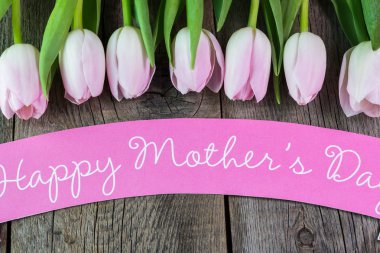 Lale ile anneler günü için selamlar.