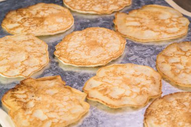 Taze pişmiş mısır unu krep.