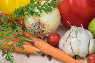 Turşu sebze için malzemeler.