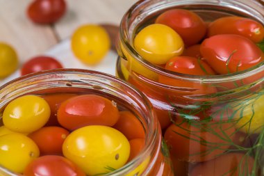Kiraz domates turşu Cam Kavanoz.