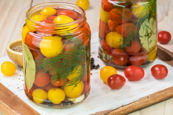 Kiraz domates turşu Cam Kavanoz.