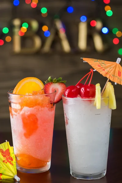 Cocktail tropicali congelati . — Foto Stock