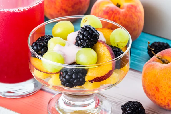 Salada de frutas . — Fotografia de Stock