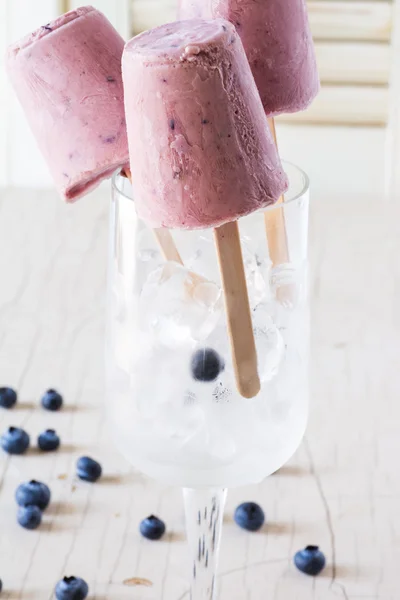 Cold breakfast pops. — Stock Photo, Image