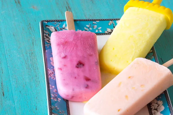 Assorted breakfast ice pops. — Stock Photo, Image