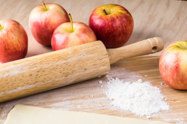 Elmalı turta için kabuk.