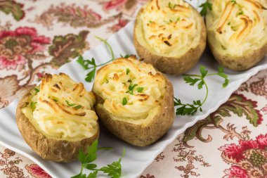 Krem sarımsak patates pişmiş iki kez.