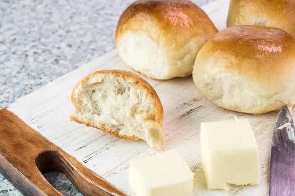 Rollos de cena recién horneados. — Foto de Stock