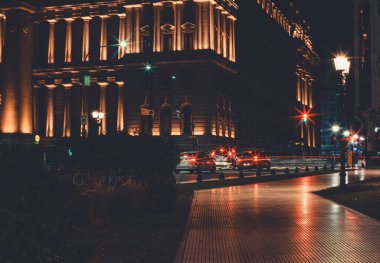 Buenos Aires 'teki güzel caddenin manzarası