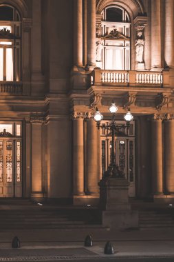 Şehrin katedralinin içi.