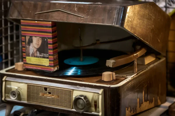 Close View Vintage Turntable Table — Fotografia de Stock