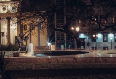 İsrail eyaletinin başkentinin gece manzarası.