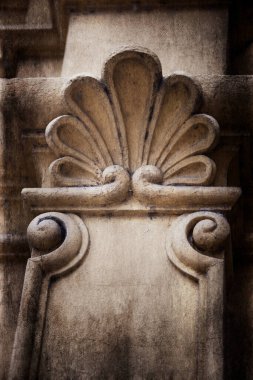 Güzel bir sıva desenli eski taş duvar.