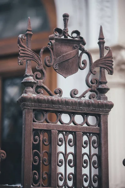 古いヴィンテージメタルドア — ストック写真