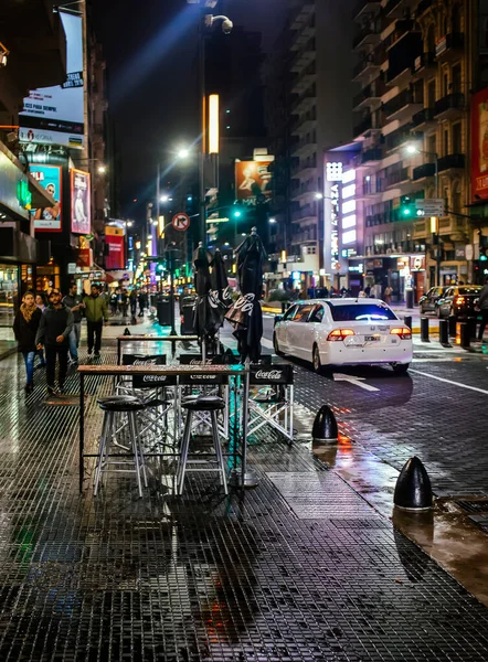 阿根廷布宜诺斯艾利斯 2019年8月3日 布宜诺斯艾利斯市中心的夜间拍摄 — 图库照片
