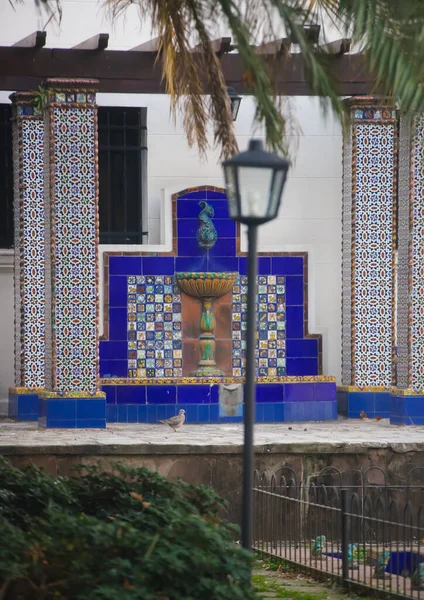モロッコのシェフチョーエン市にある美しい建築物です — ストック写真