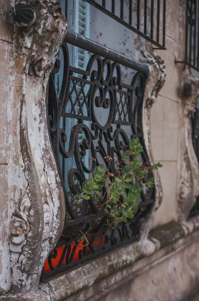 Detail Van Gevel Van Het Oude Historische Gebouw — Stockfoto