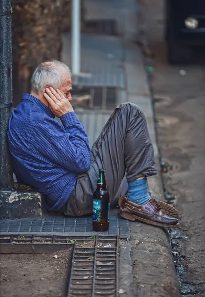 Sad Homeless Man Sitting Street Bottle Beer — 图库照片