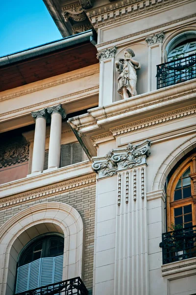 Detail Der Fassade Des Alten Historischen Gebäudes — Stockfoto