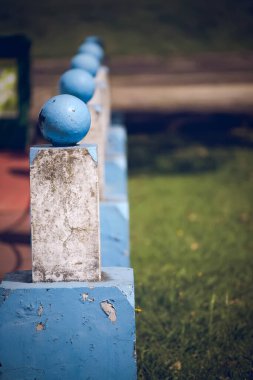 Eski mavi çit yakın plan görünümü