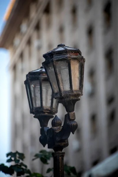 Стара Вулична Лампа Фоні Міста — стокове фото