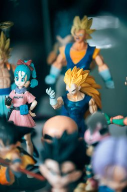 Anime figürlerinin yakın plan görüntüsü 