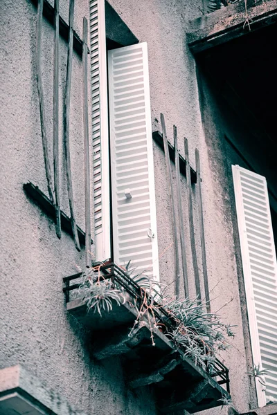 Detail Van Gevel Van Het Oude Historische Gebouw — Stockfoto