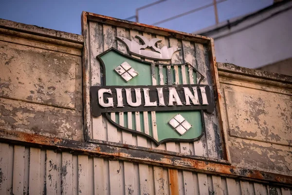 Street Sign Roof Building — Stock Fotó