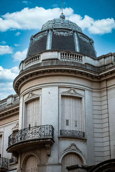 Detail Der Fassade Des Alten Historischen Gebäudes — Stockfoto