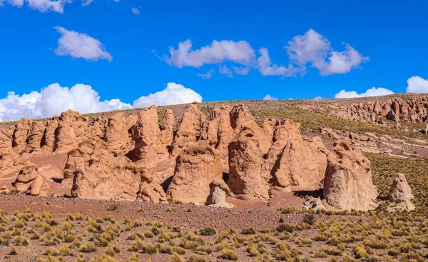 Şili dağlarında kayaların manzarası