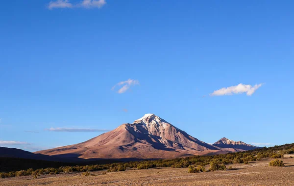火山の眺め Isluga国立公園 — ストック写真