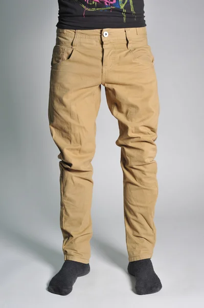 Gençlik kot üzerinde adam koymak