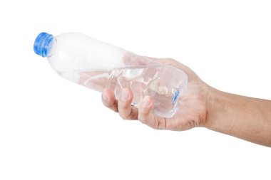 Holding, veren veya şişe suyu, beyaz arka plan üzerinde izole alma el