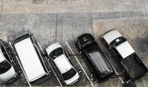 Araba parkının üst görüntüsü