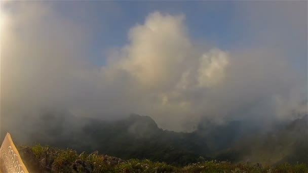 Sunrise on a mountain top Doi Chiang Dao2 — Stock Video