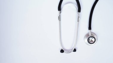 Stetoschope tıbbı beyaz arkaplan