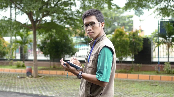 Asian Male Journalist Wear Vest Ready Writting News — Stock Photo, Image